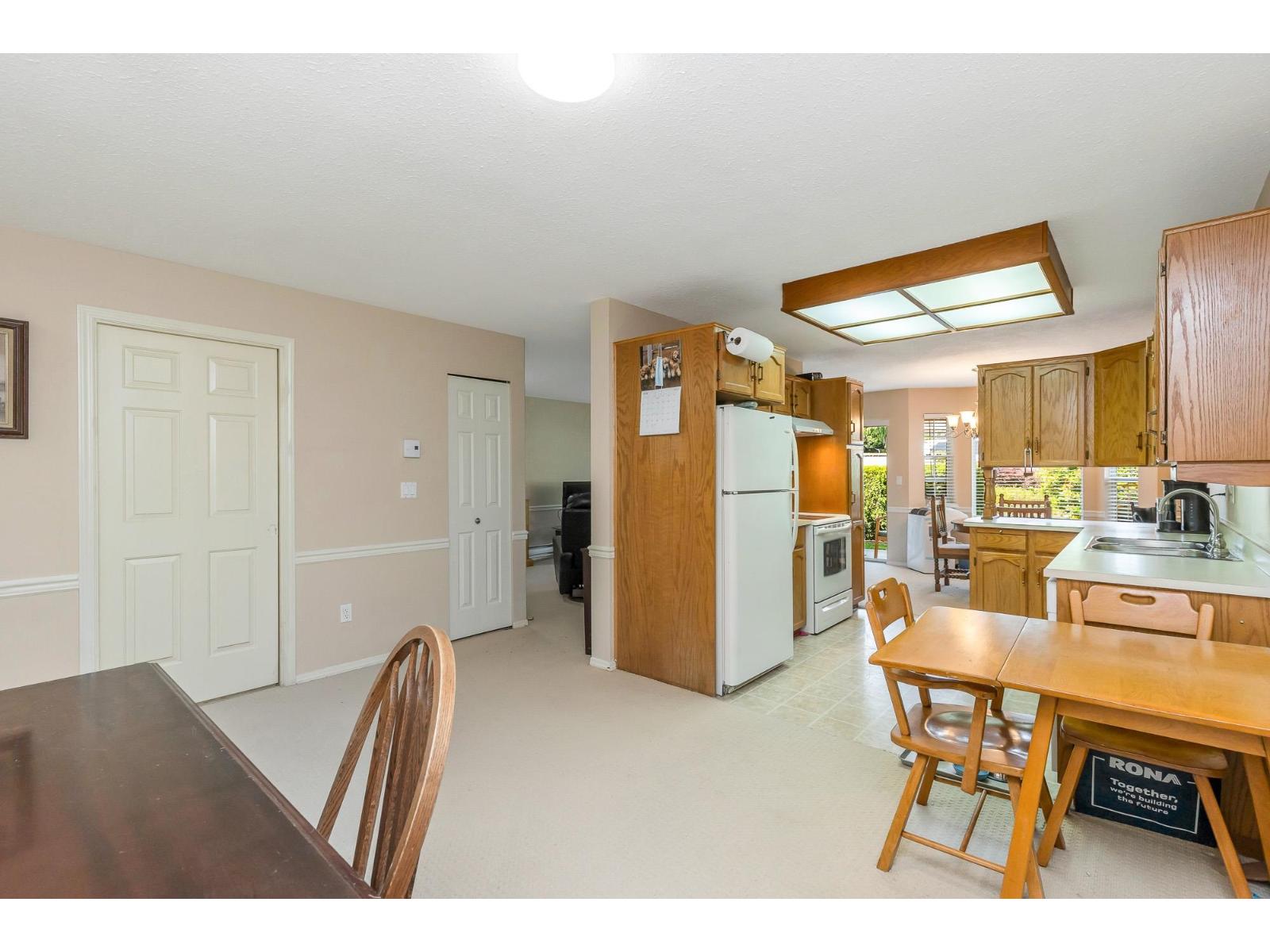 13 33123 George Ferguson Way Property Photo 16