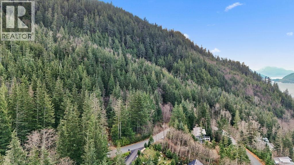 1140 Copper Drive Property Photo 8
