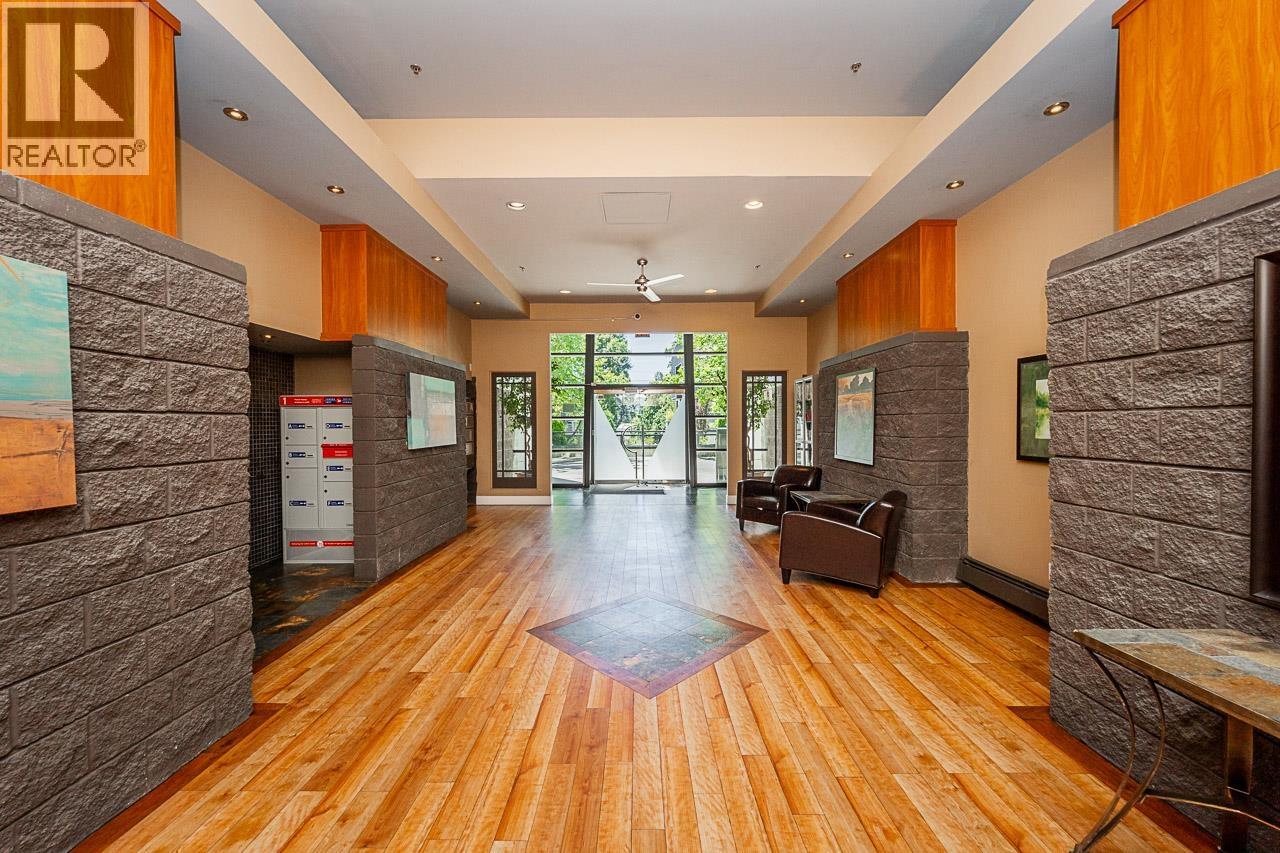 1403 3061 E Kent Avenue North Property Photo 3