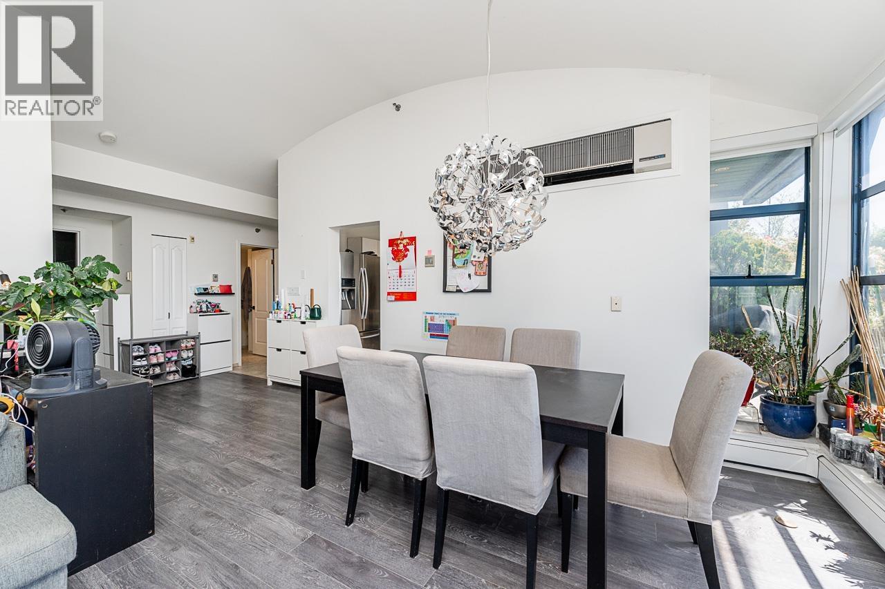 1403 3061 E Kent Avenue North Property Photo 6