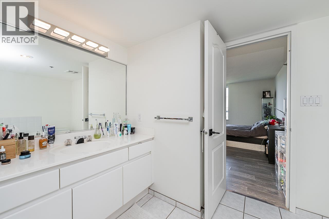 1403 3061 E Kent Avenue North Property Photo 19