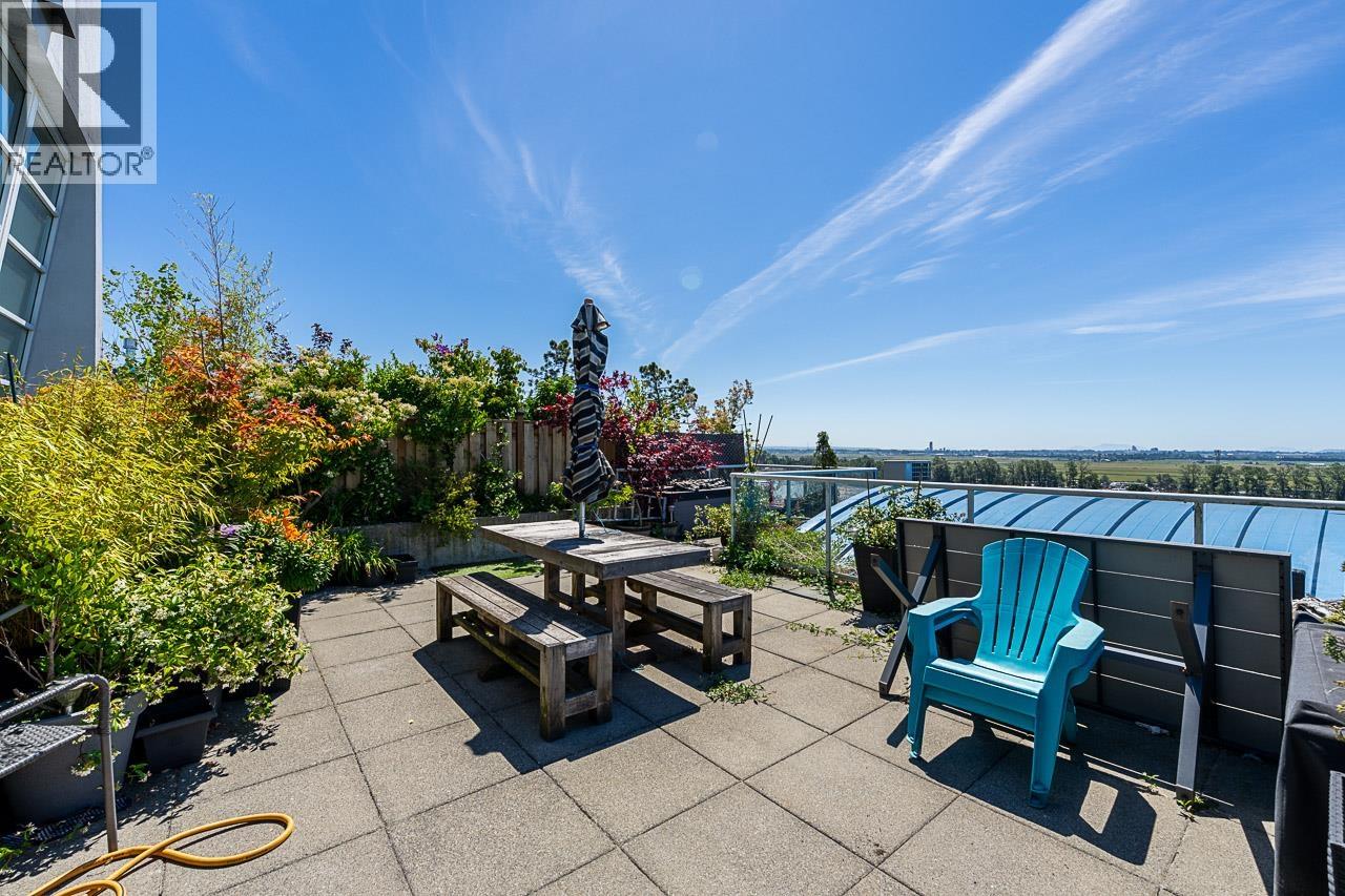 1403 3061 E Kent Avenue North Property Photo 25