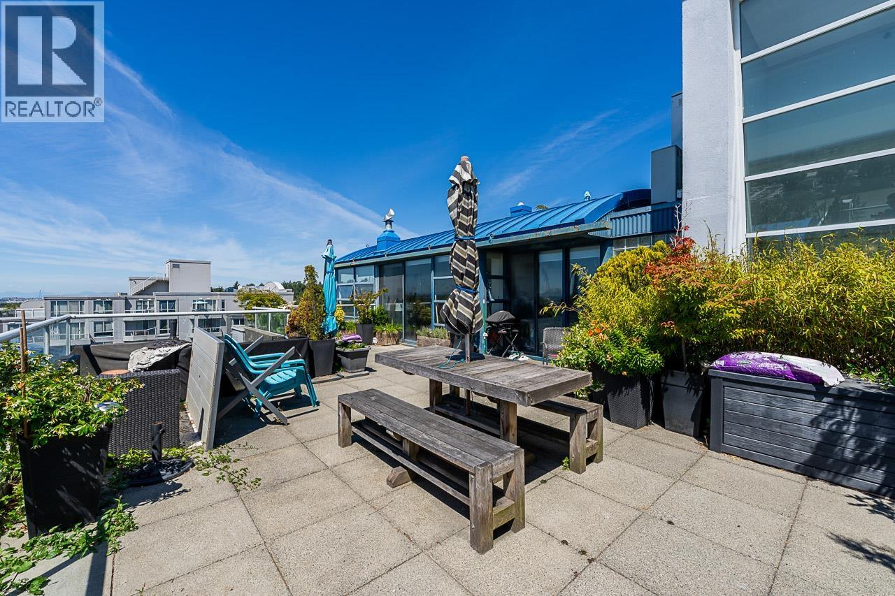 1403 3061 E Kent Avenue North Property Photo 27