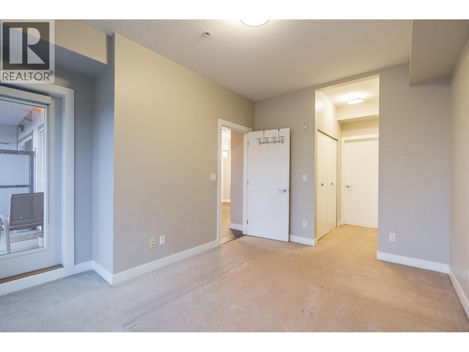 703 10033 River Drive Property Photo 18