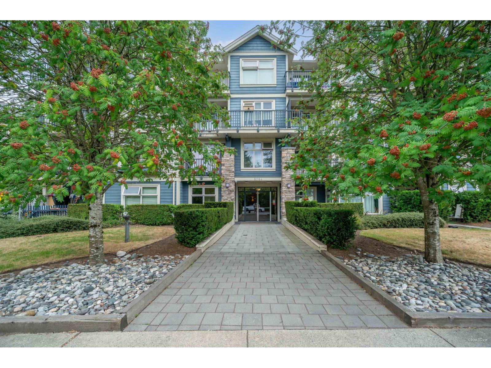 314 8084 120A STREET Property Photo 1