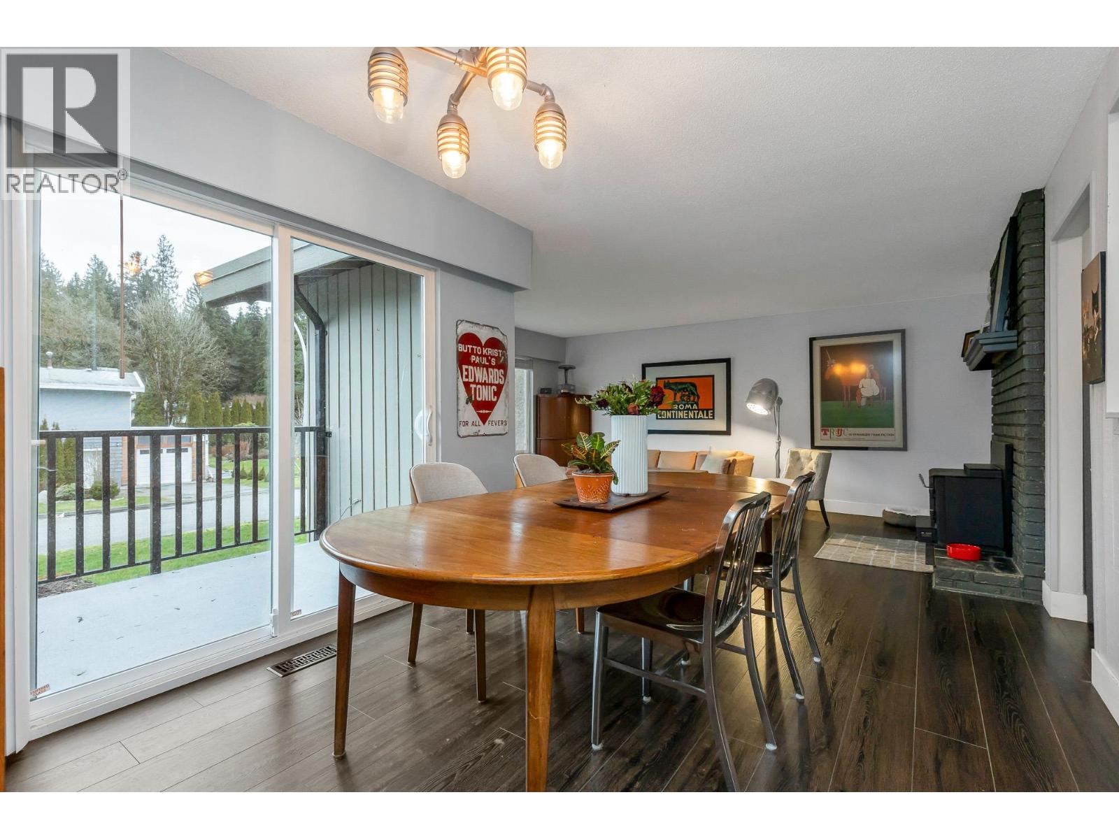 1130 Blue Heron Crescent Property Photo 12