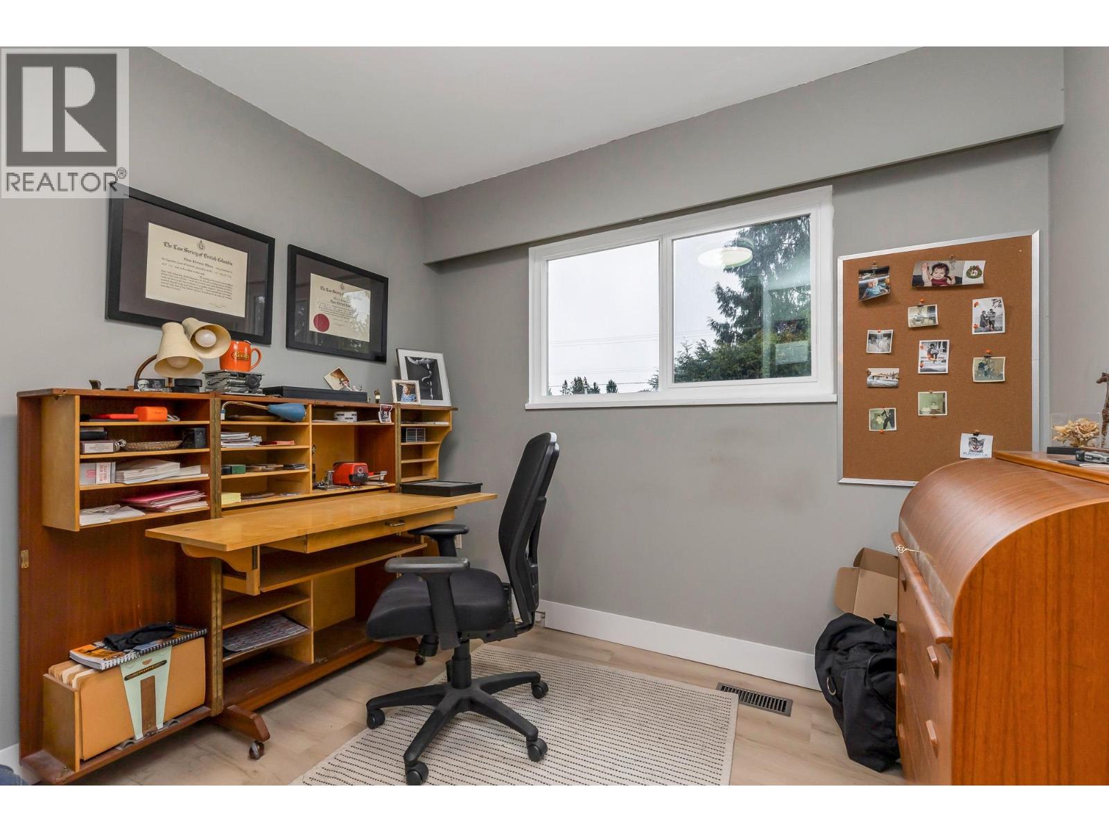 1130 Blue Heron Crescent Property Photo 23
