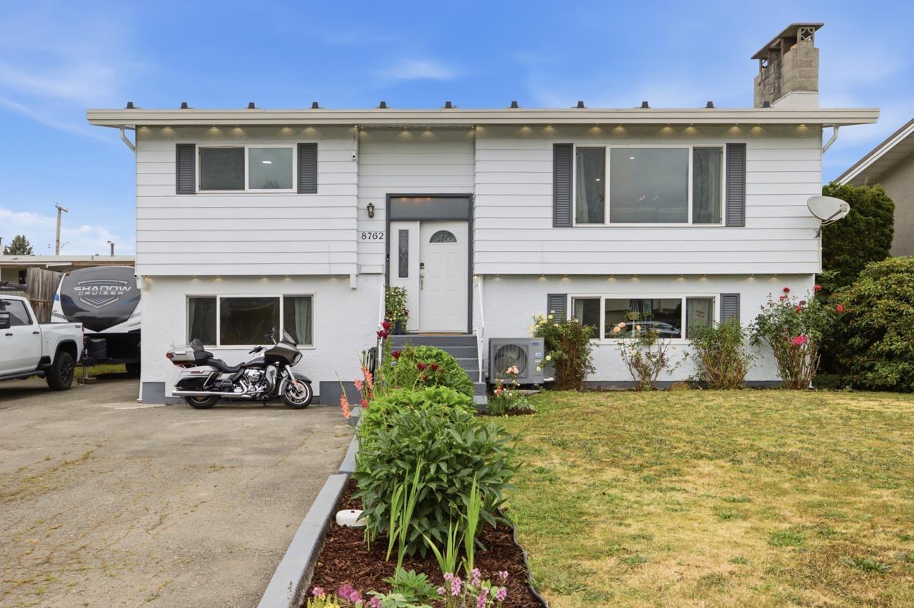 8762 CORNWALL Crescent Property Photo 1