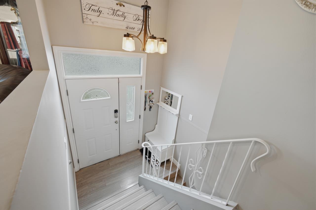 8762 Cornwall Crescent Property Photo 3