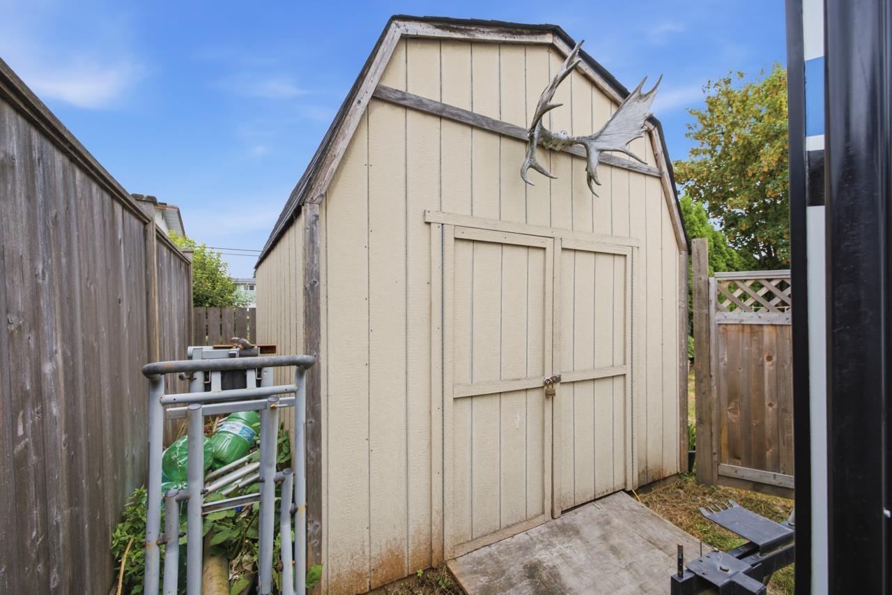8762 Cornwall Crescent Property Photo 32