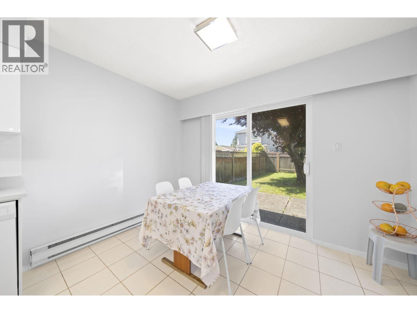 10311 Hollymount Drive Property Photo 8