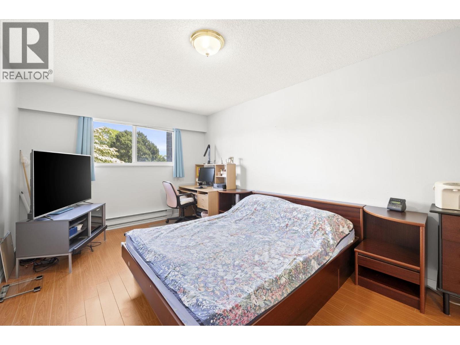 10311 Hollymount Drive Property Photo 11