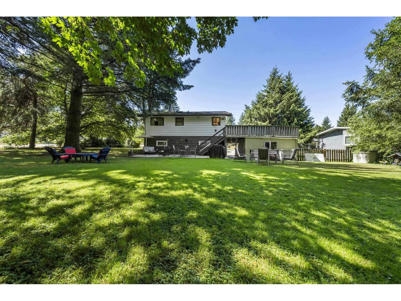7876 139A STREET Property Photo 1
