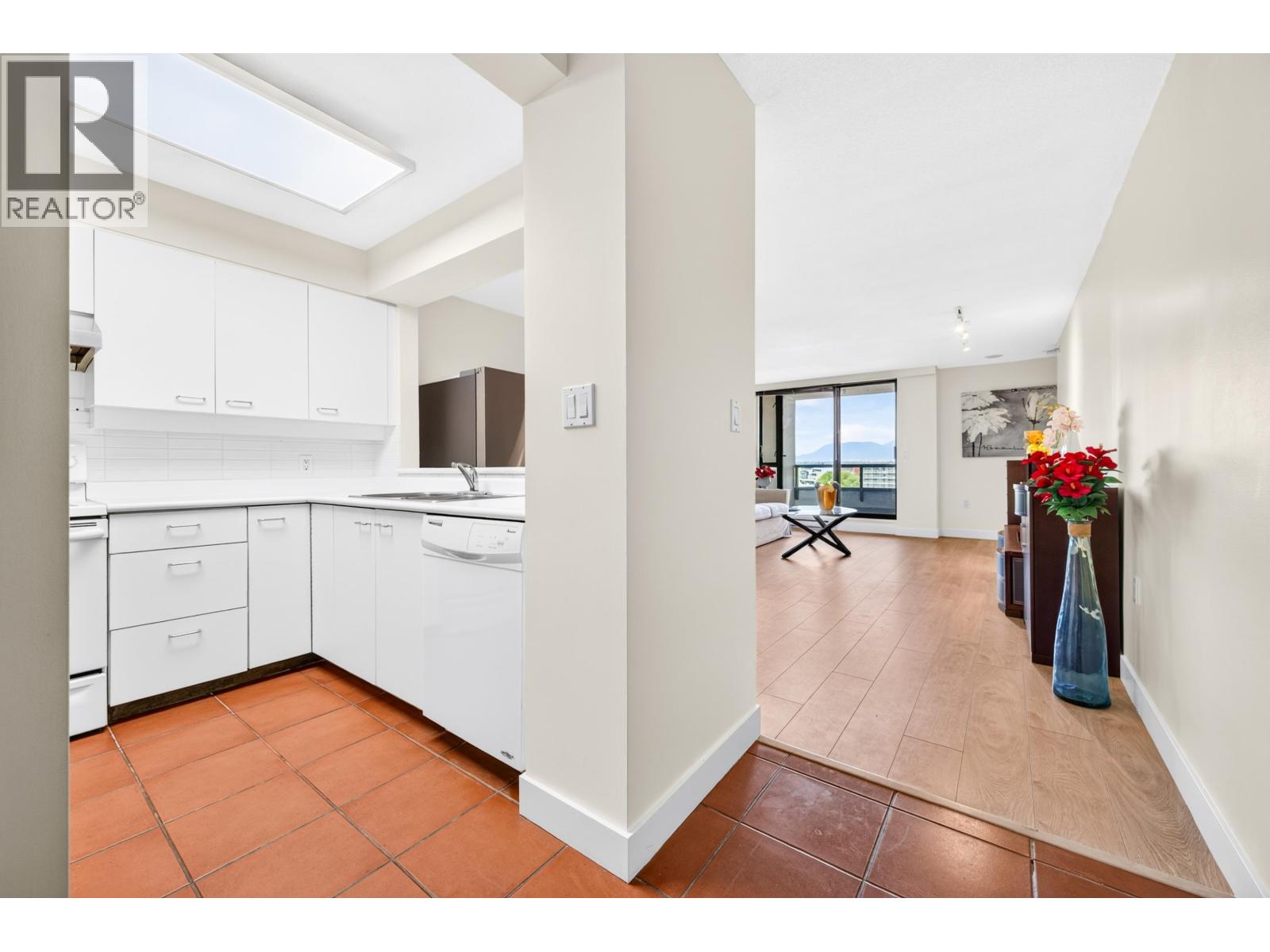 1106 7380 Elmbridge Way Property Photo 13