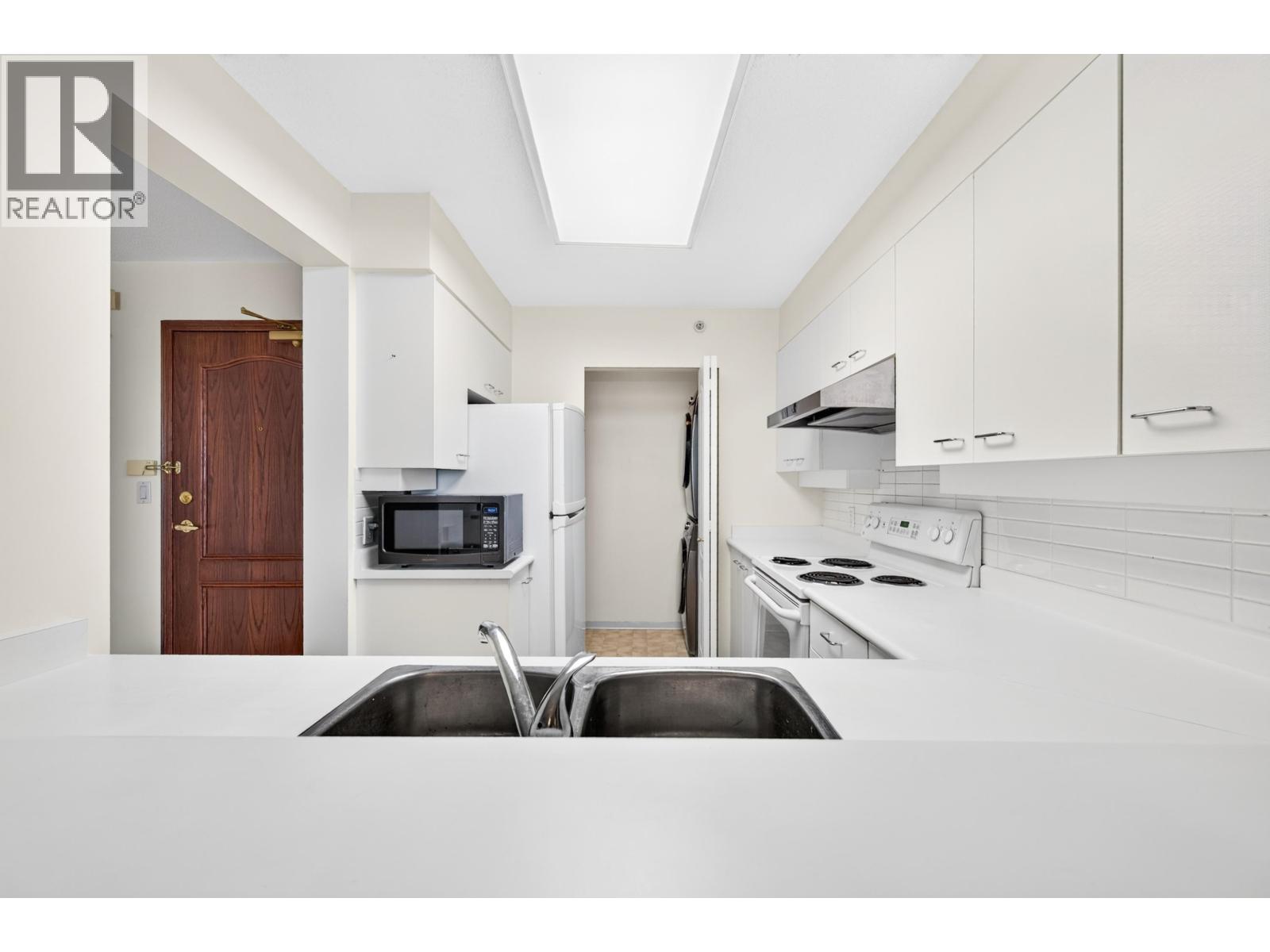 1106 7380 Elmbridge Way Property Photo 17