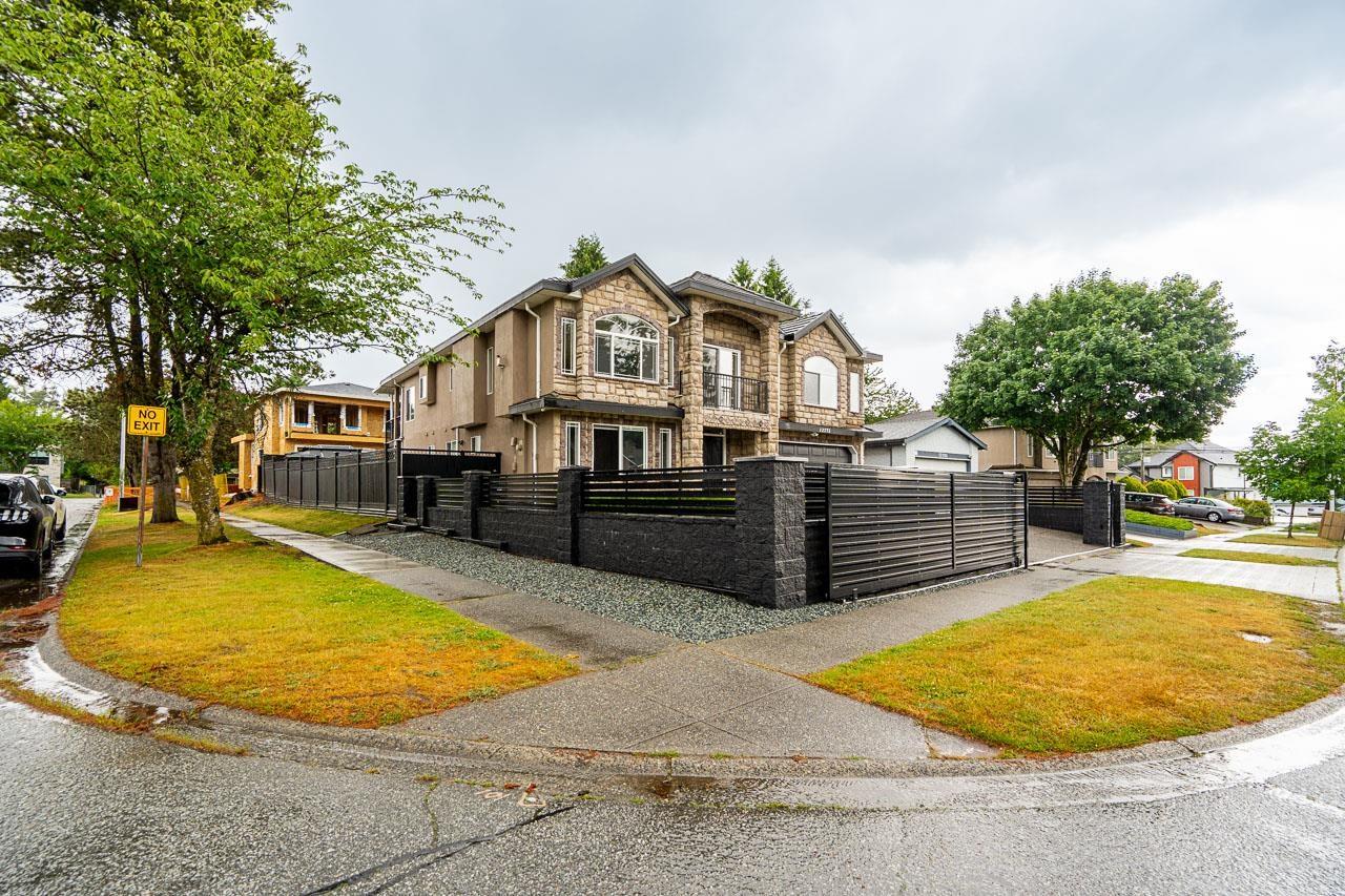 12773 90 Avenue Property Photo 3