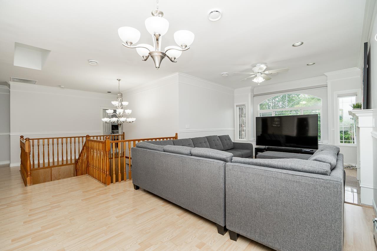 12773 90 Avenue Property Photo 6
