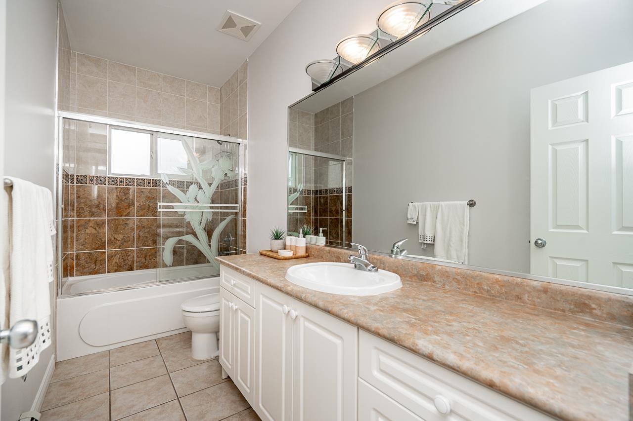 12773 90 Avenue Property Photo 26