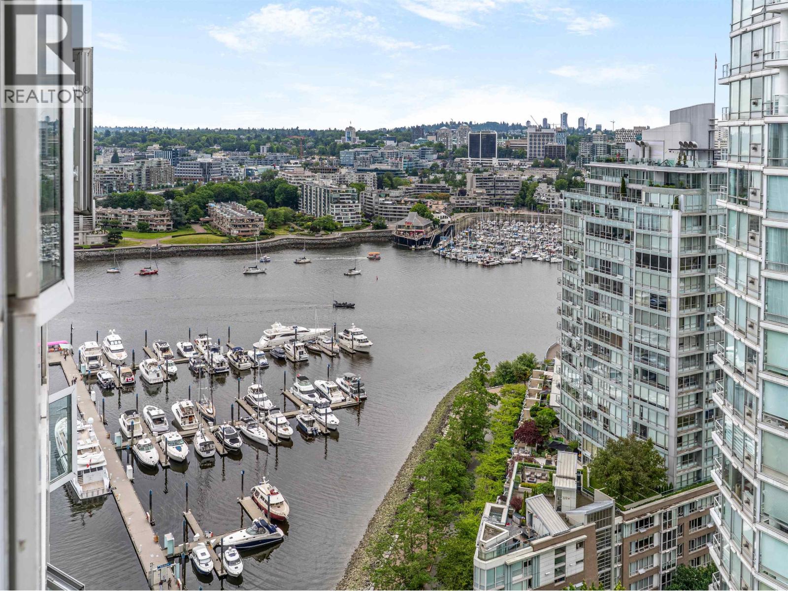 2807 1199 Marinaside Crescent Property Photo 1