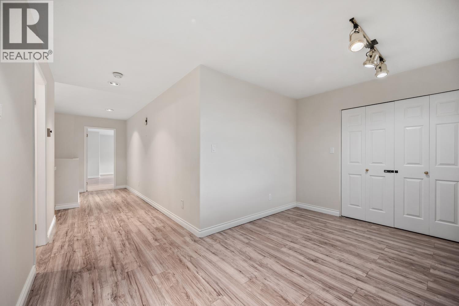 27 7695 St. Albans Road Property Photo 26
