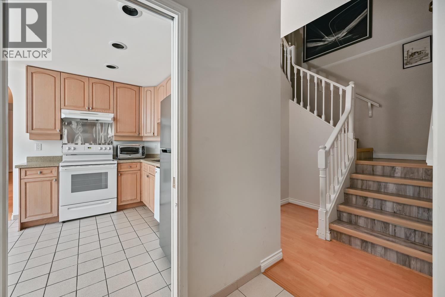 27 7695 St. Albans Road Property Photo 30
