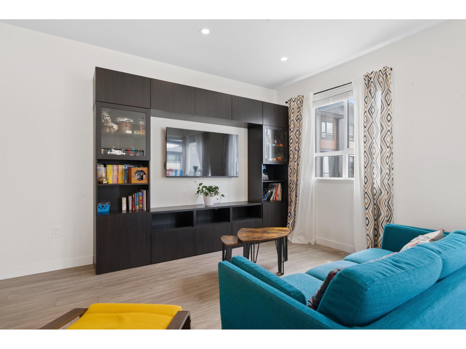 82 20150 81 Avenue Property Photo 10