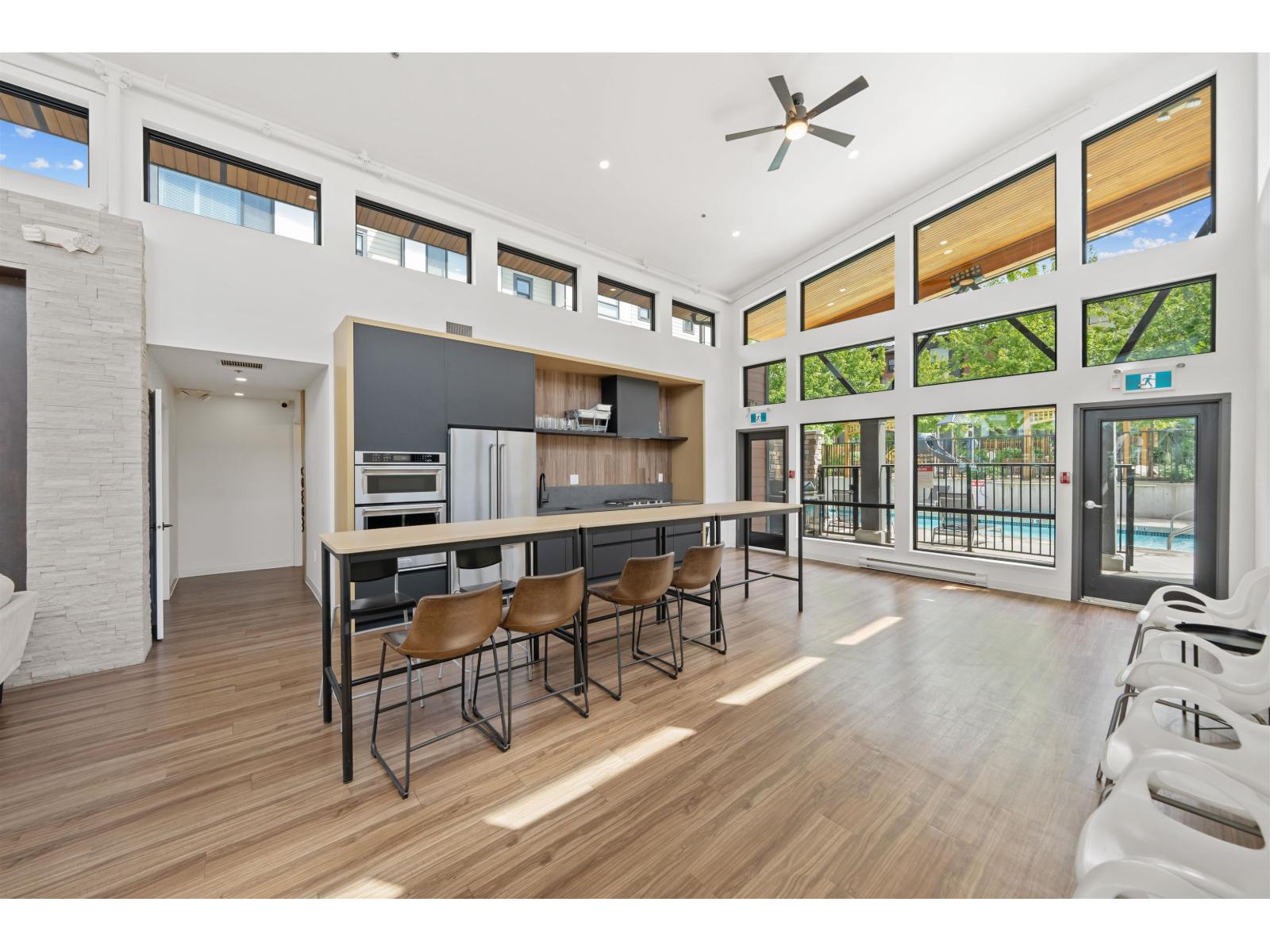82 20150 81 Avenue Property Photo 37