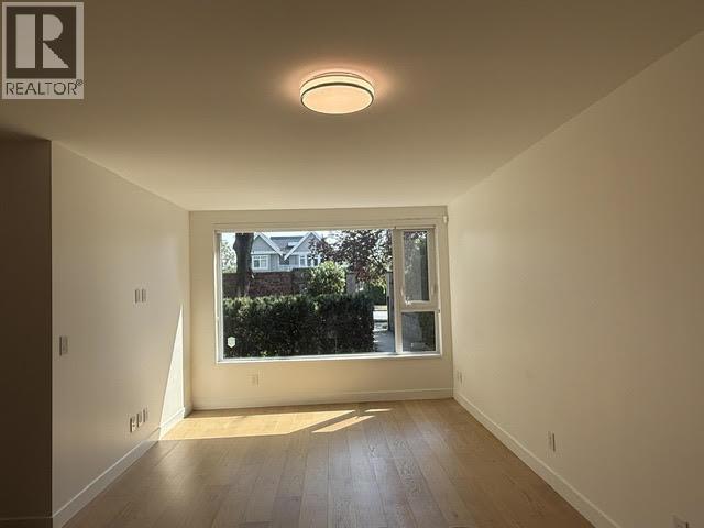 1581 W 57th Avenue Property Photo 7