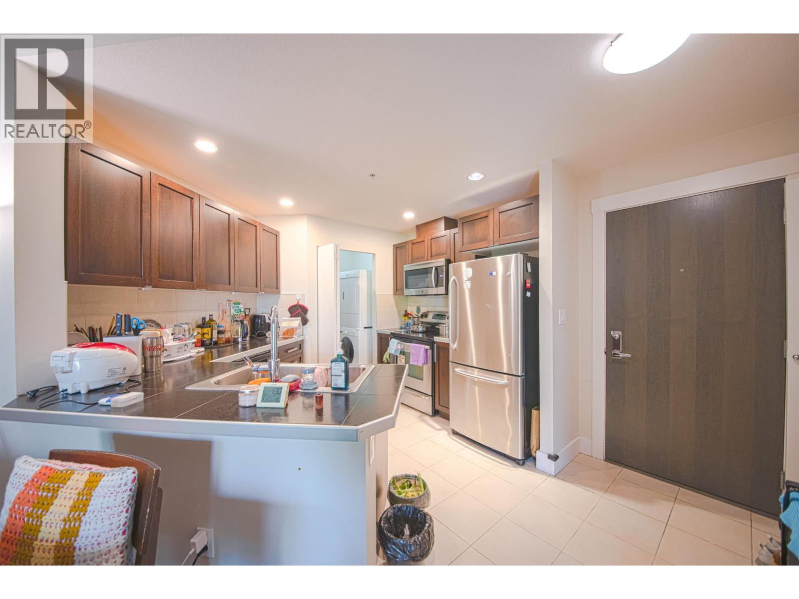 225 5777 Birney Avenue Property Photo 8