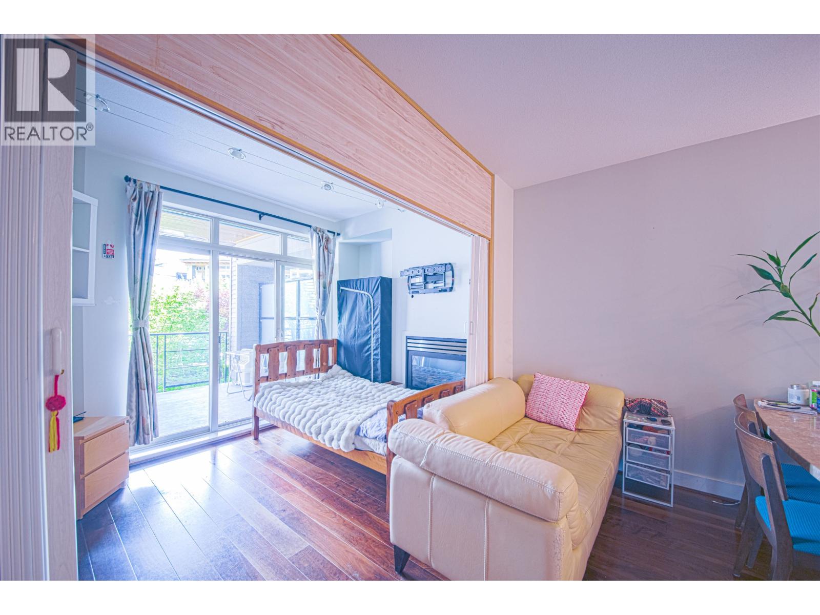 225 5777 Birney Avenue Property Photo 9