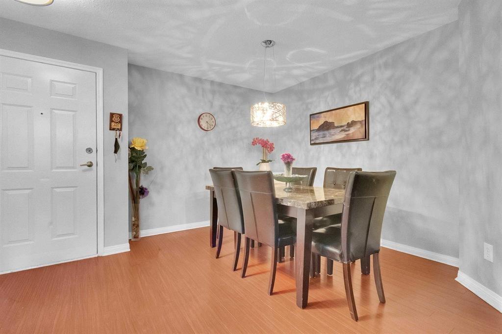314 7151 121 Street Property Photo 5