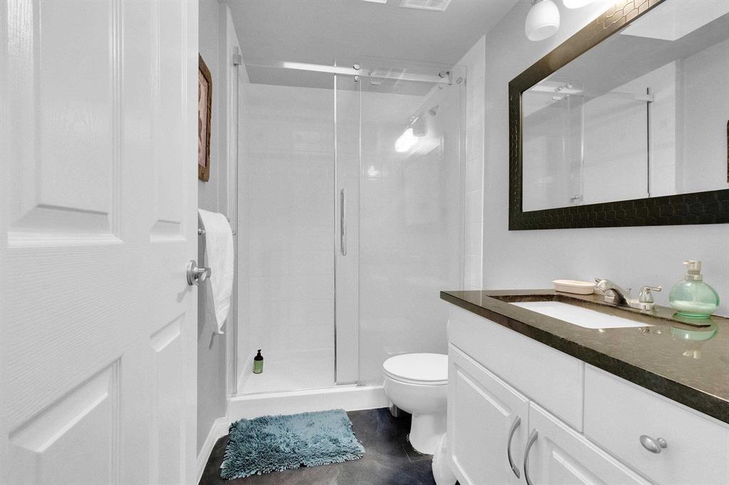 314 7151 121 Street Property Photo 9