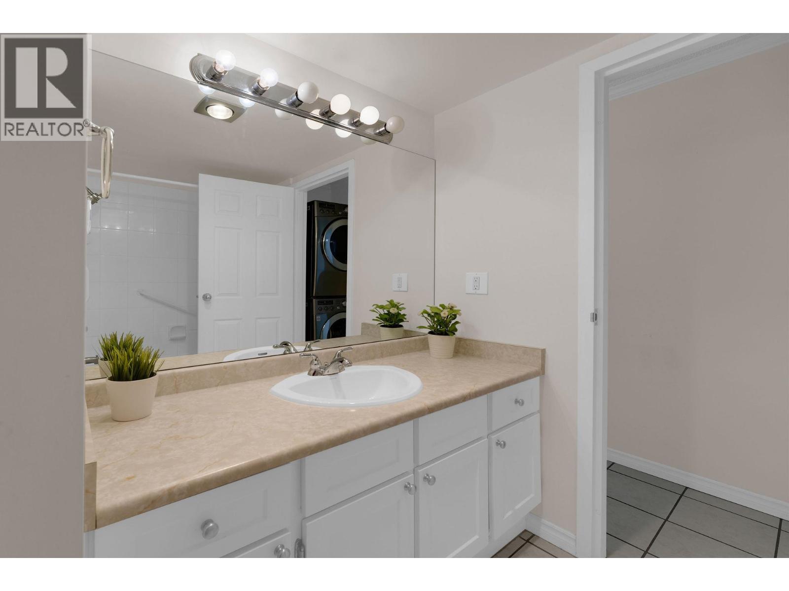 209 10220 Ryan Road Property Photo 24