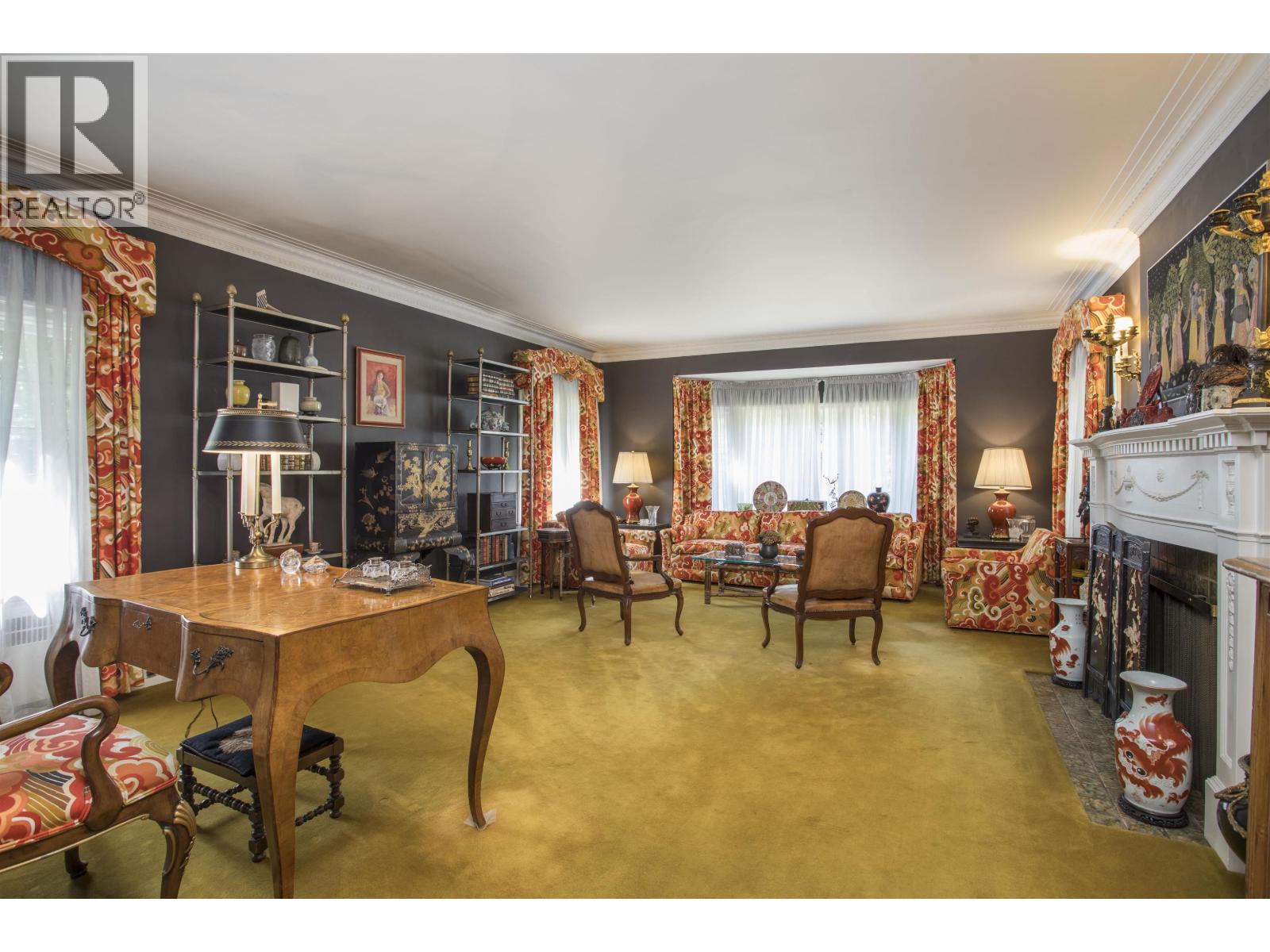 4576 Connaught Drive Property Photo 3