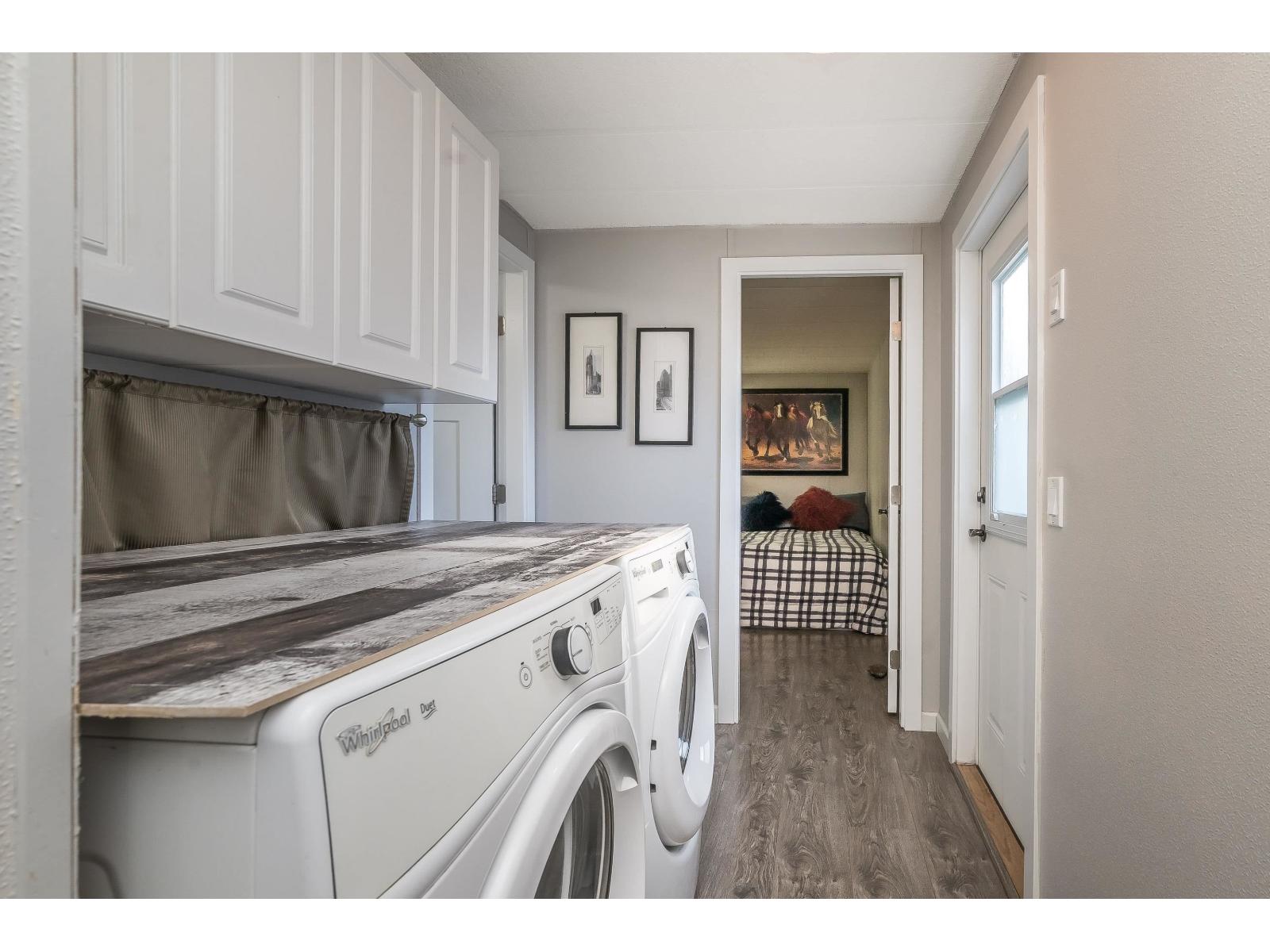 33 2315 198 Street Property Photo 13