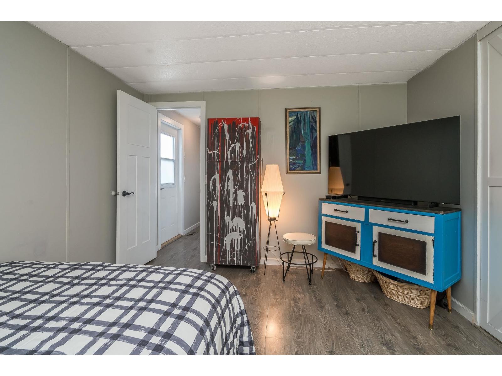 33 2315 198 Street Property Photo 21