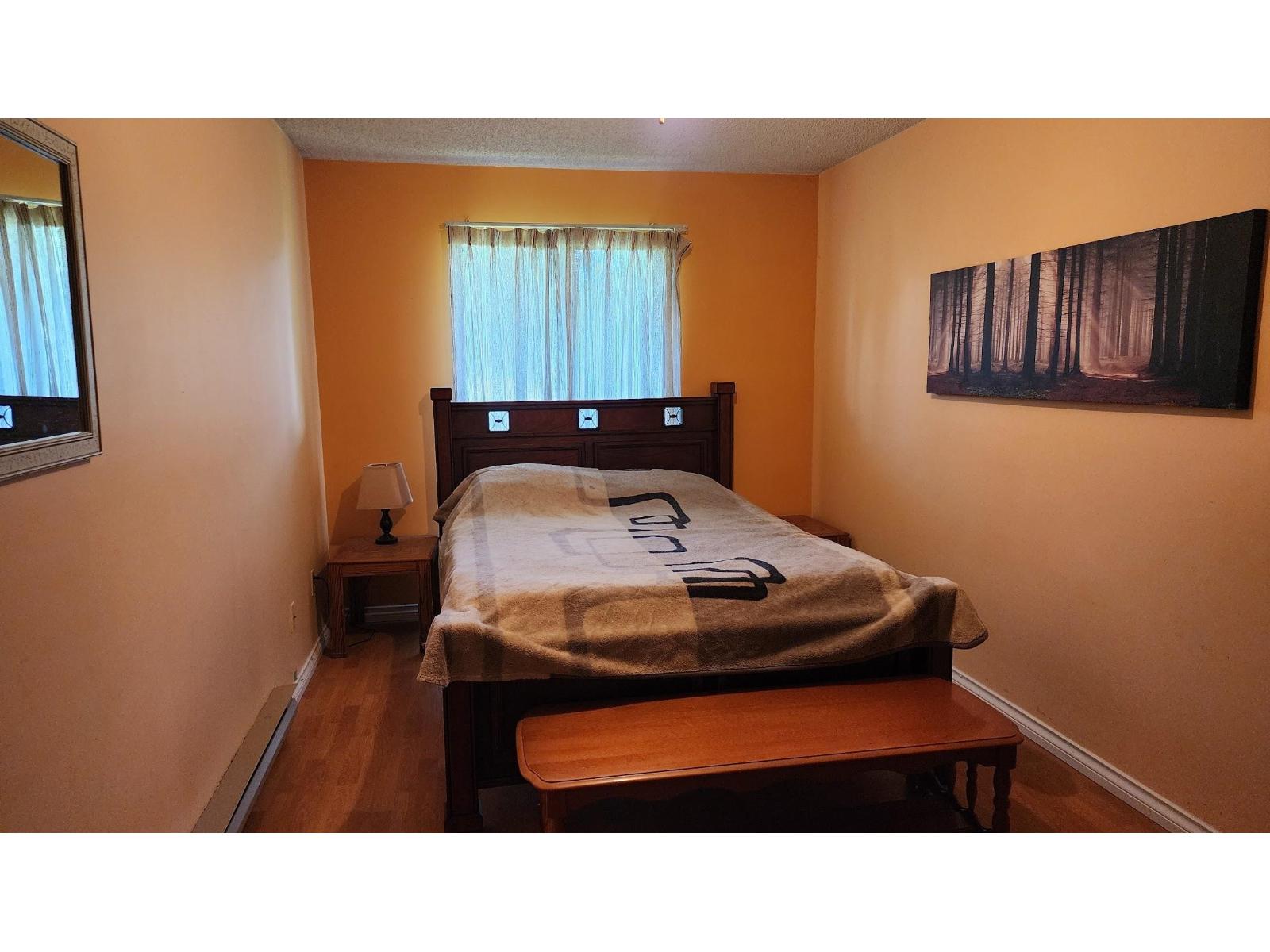 306 9952 149 Street Property Photo 9