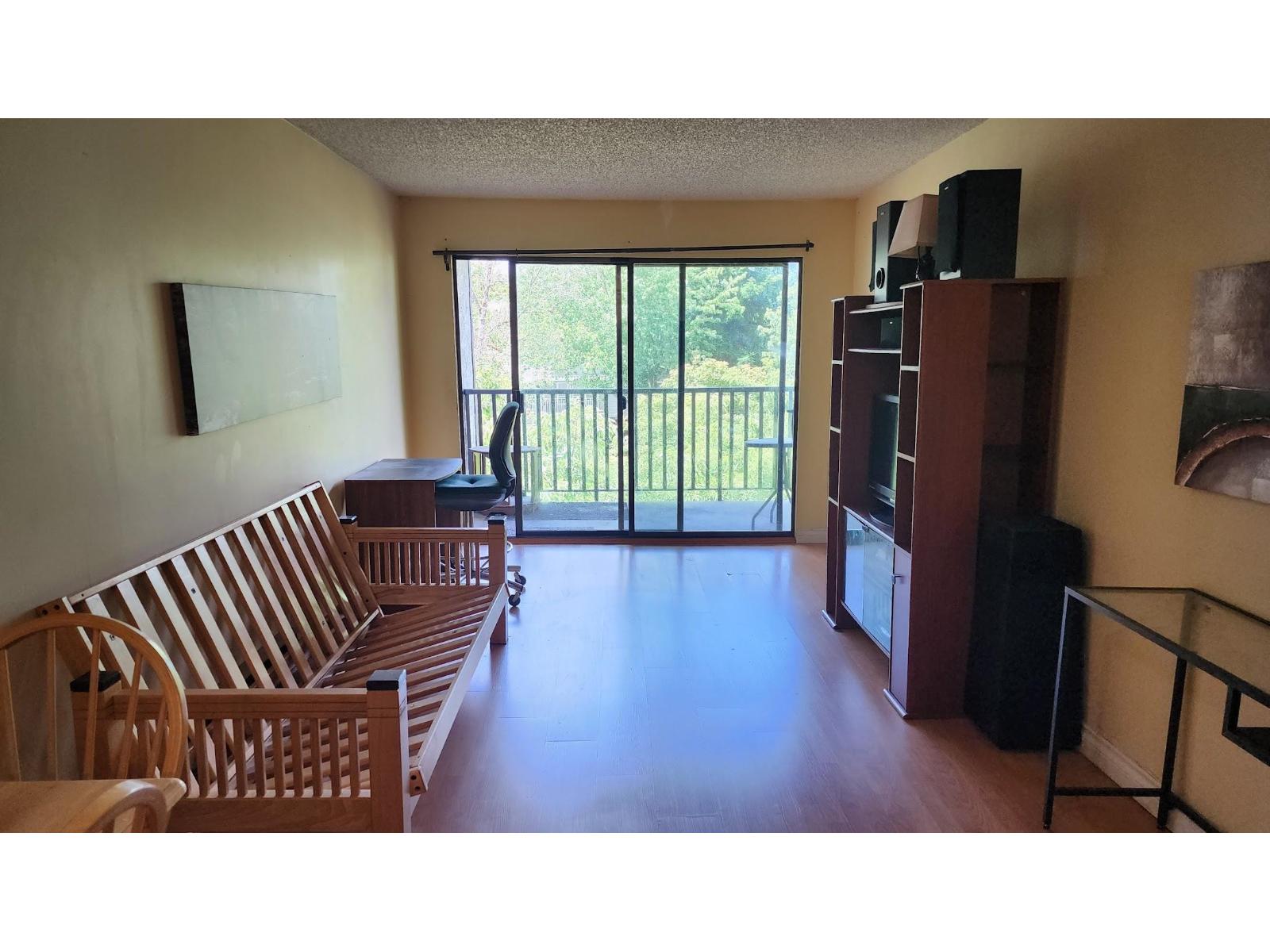 306 9952 149 Street Property Photo 13