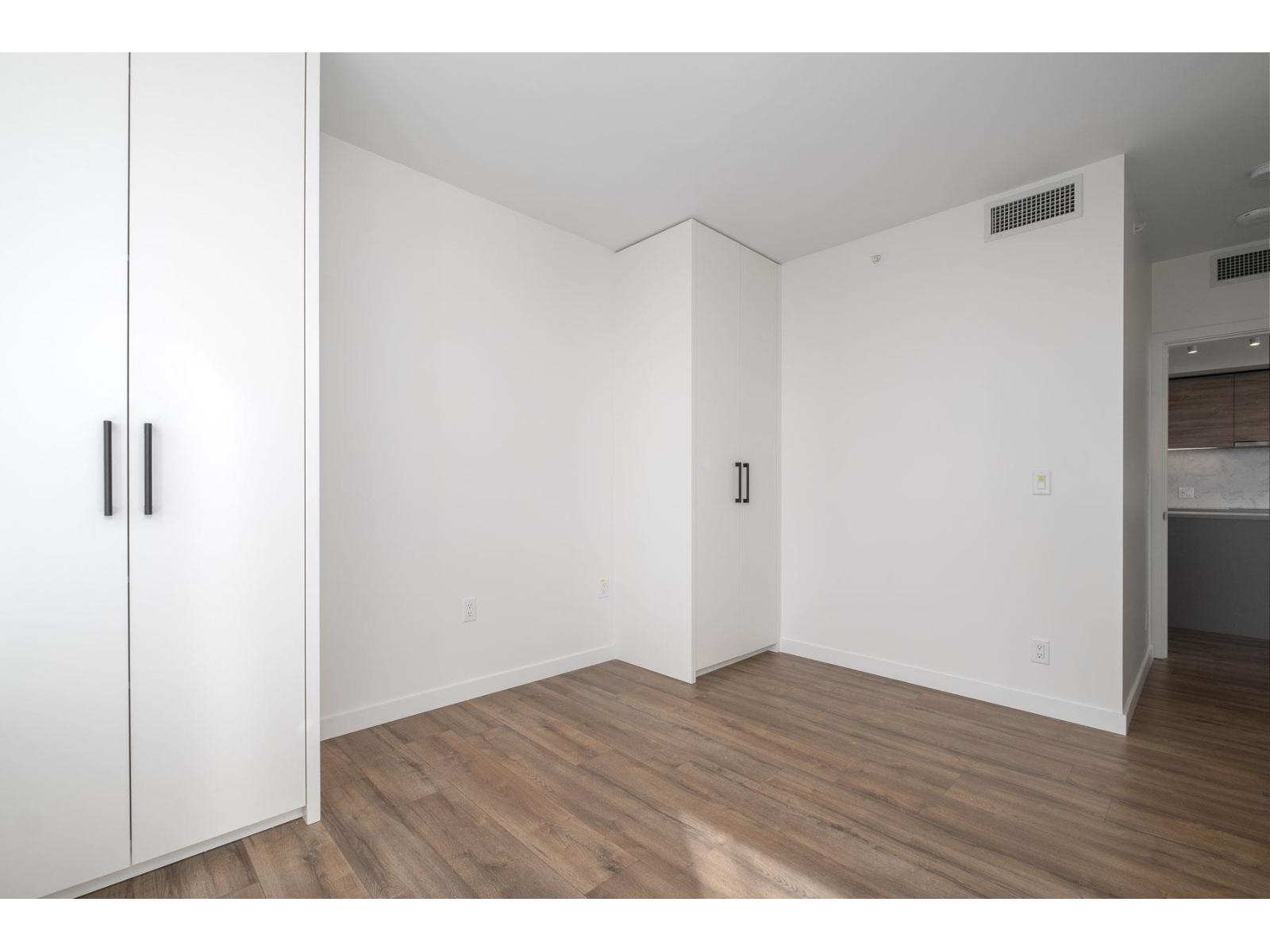 1408 10448 University Drive Property Photo 32