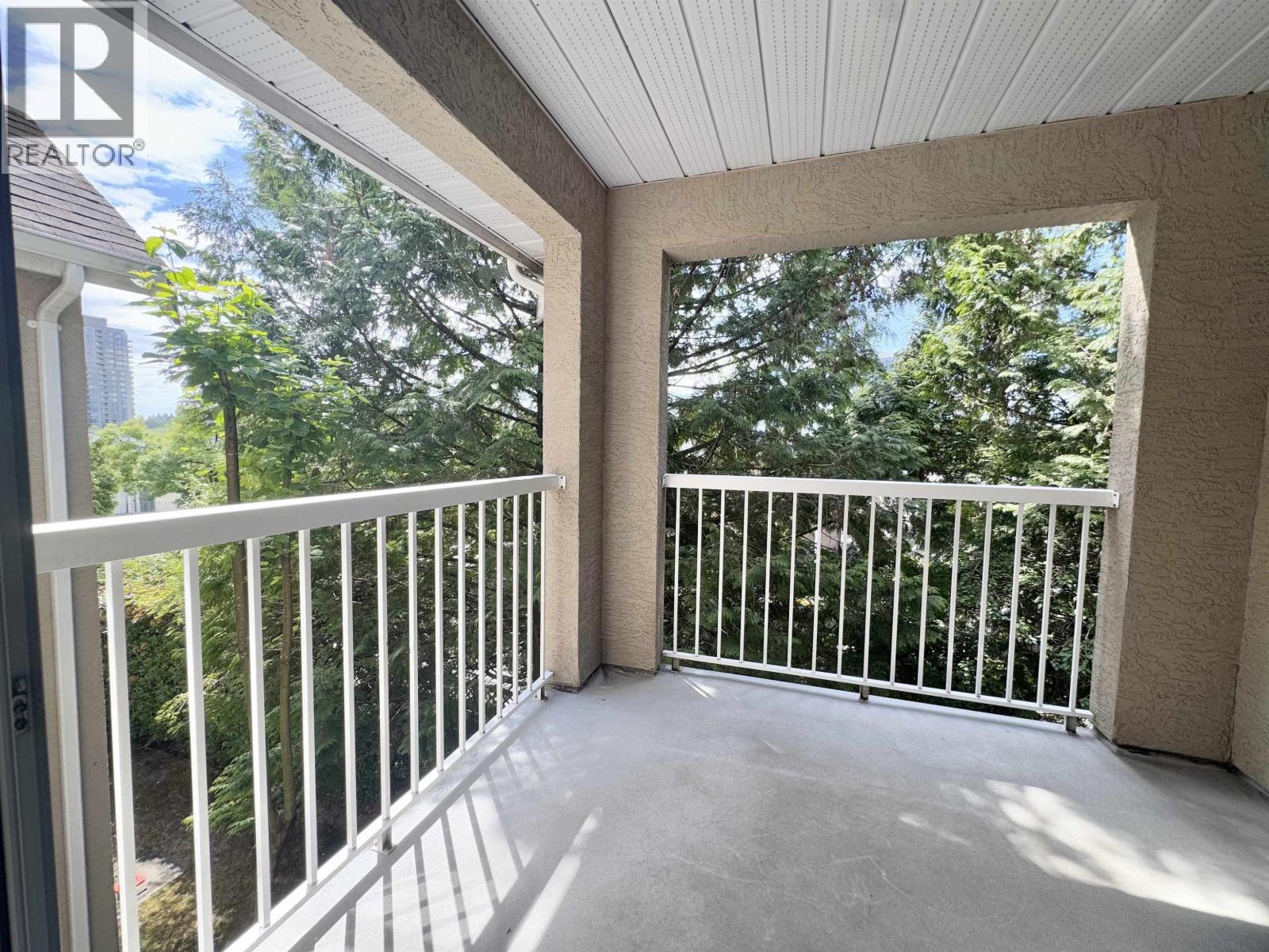 202 3683 Wellington Avenue Property Photo 11