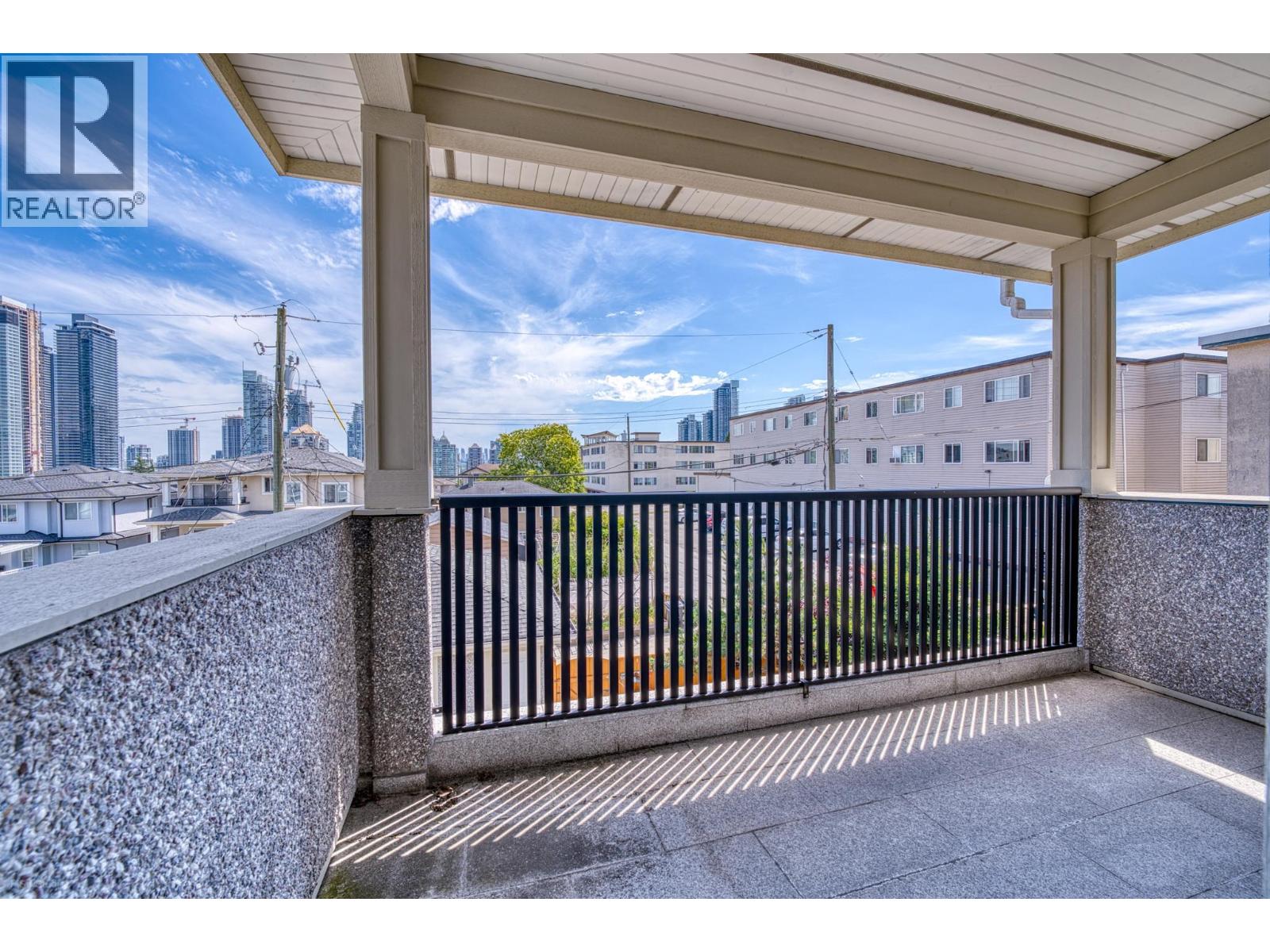 4330 William Street Property Photo 12