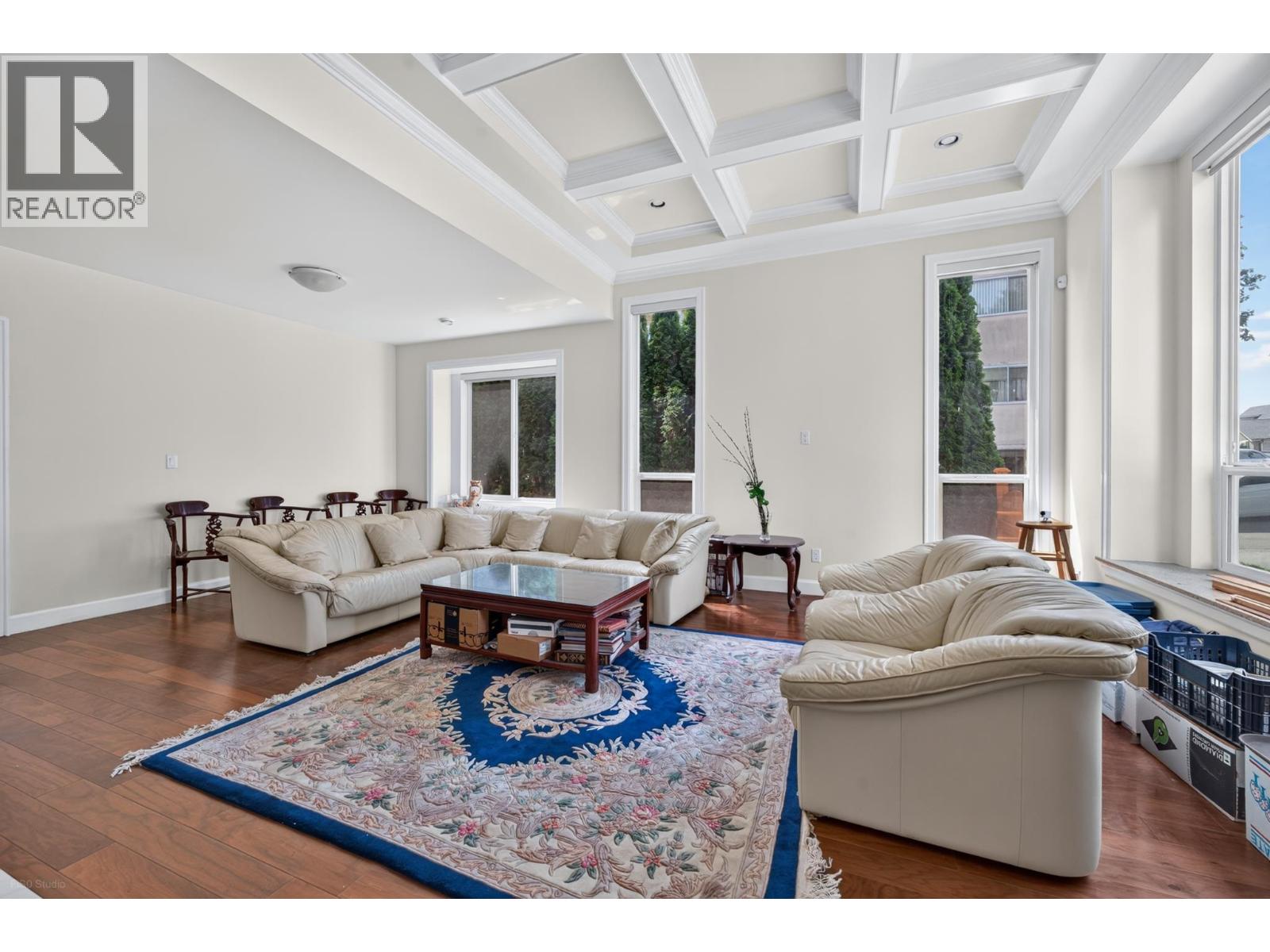 4330 William Street Property Photo 18
