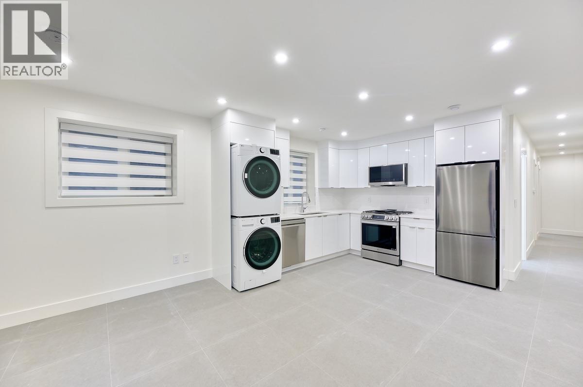 806 Montroyal Boulevard Property Photo 35