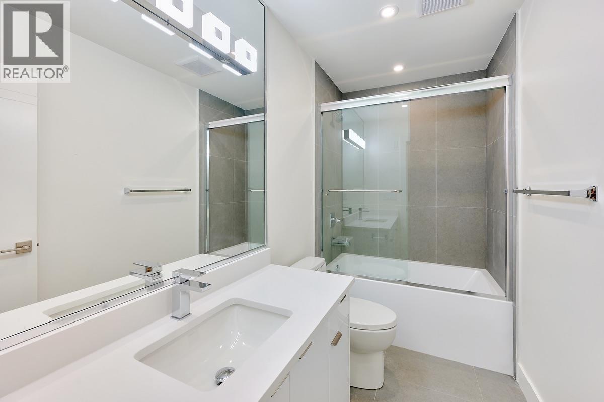 806 Montroyal Boulevard Property Photo 37
