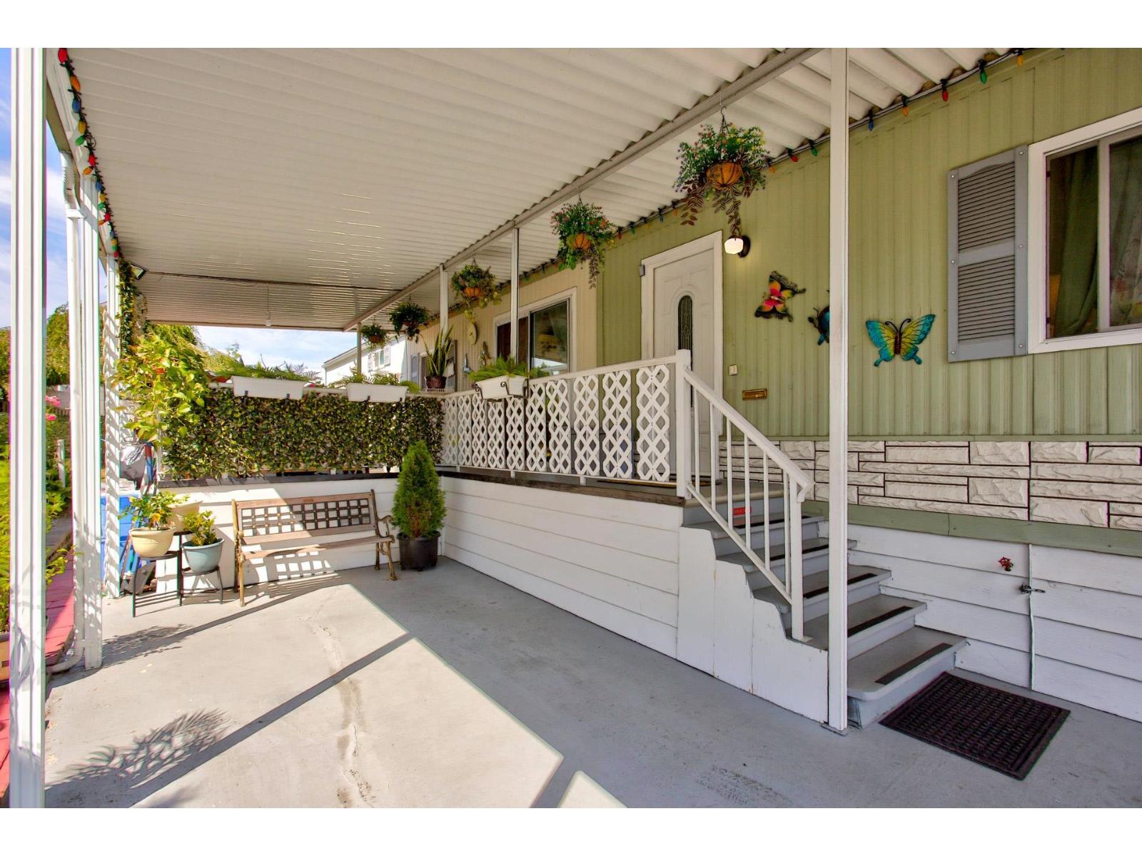 23 15875 20th Avenue Property Photo 5
