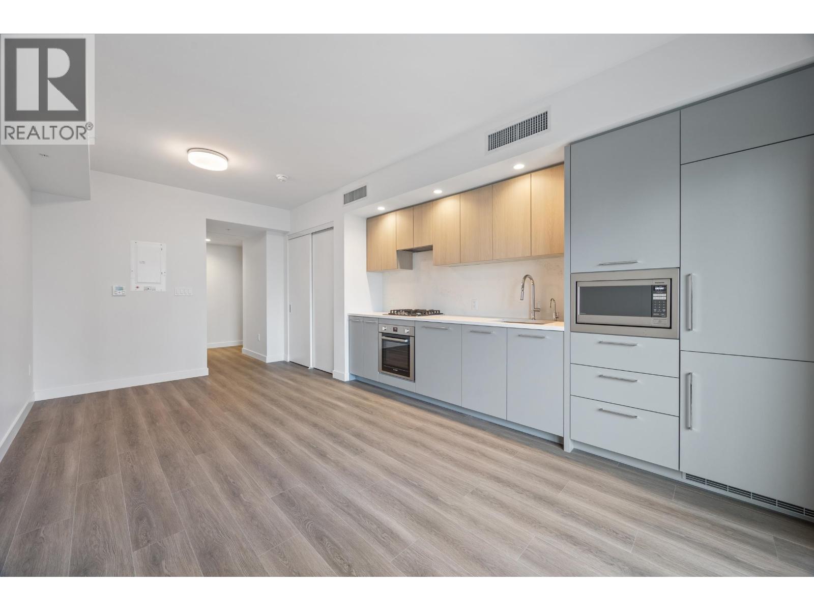 1506 6608 Sussex Avenue Property Photo 7