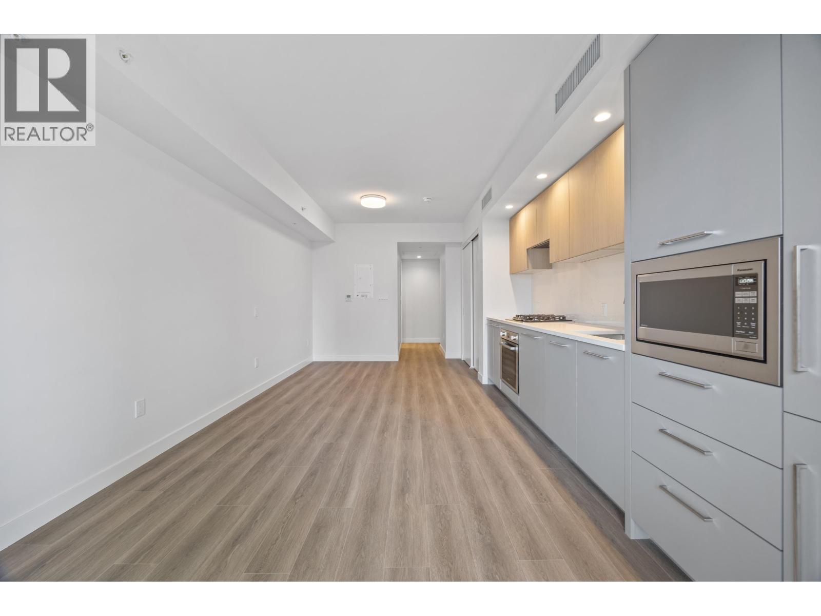 1506 6608 Sussex Avenue Property Photo 8
