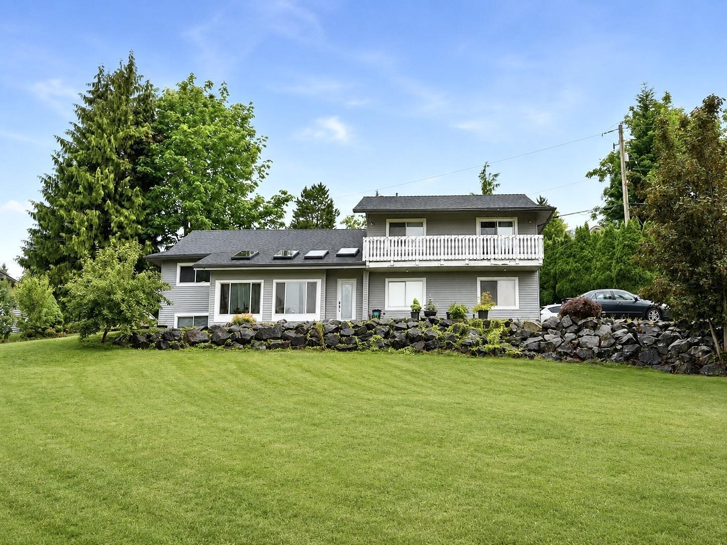 1783 Everett Road Property Photo 4