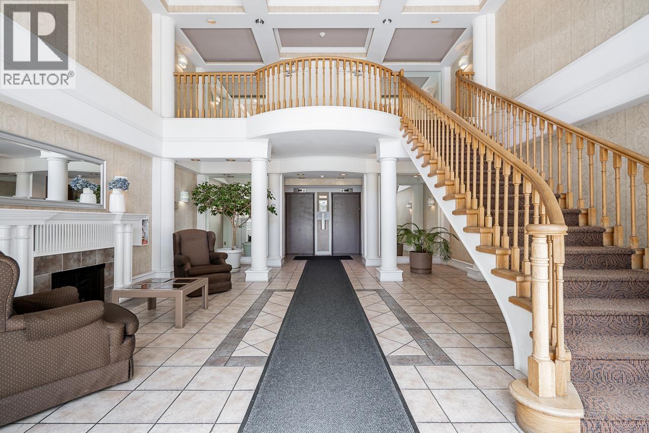 1511 6631 Minoru Boulevard Property Photo 6