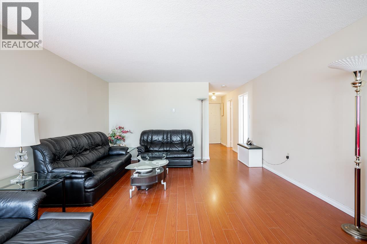 1511 6631 Minoru Boulevard Property Photo 10